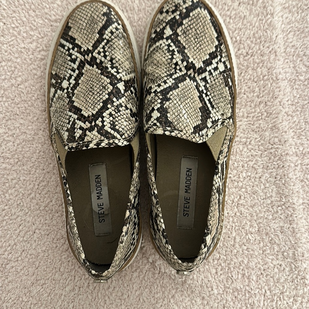 Slip ons